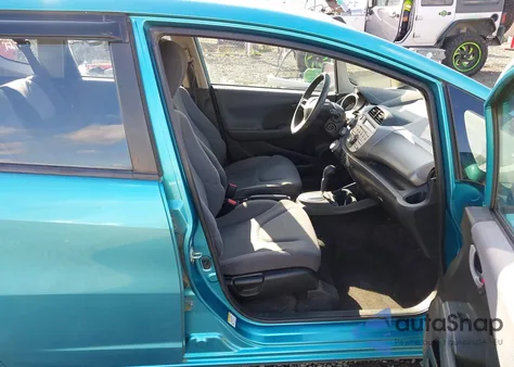 2013 Honda Fit z USA, uszkodzony, nr VIN JHMGE8H34DC018730